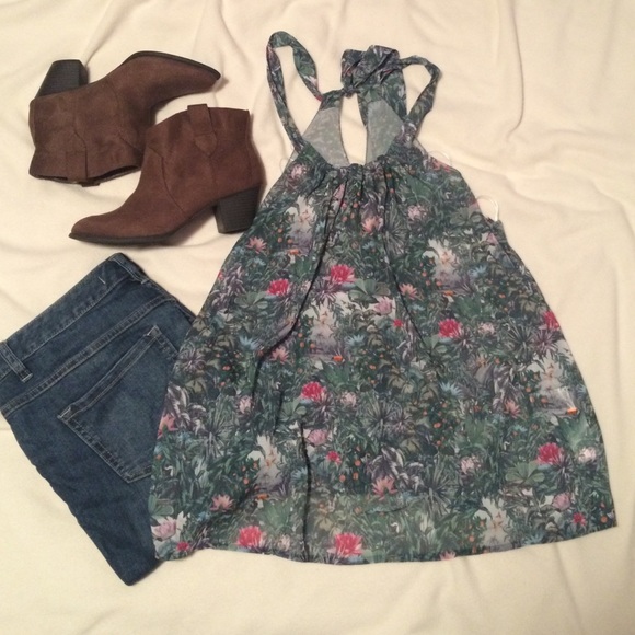 Floral top