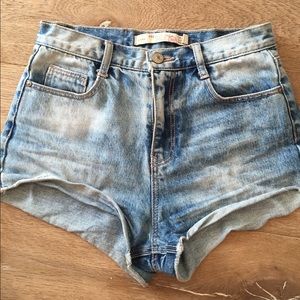 Zara cut offs