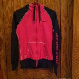 Nike Therma-Fit Fleece