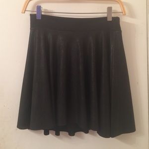 Black mini skirt (mid thigh) w/zipper detail