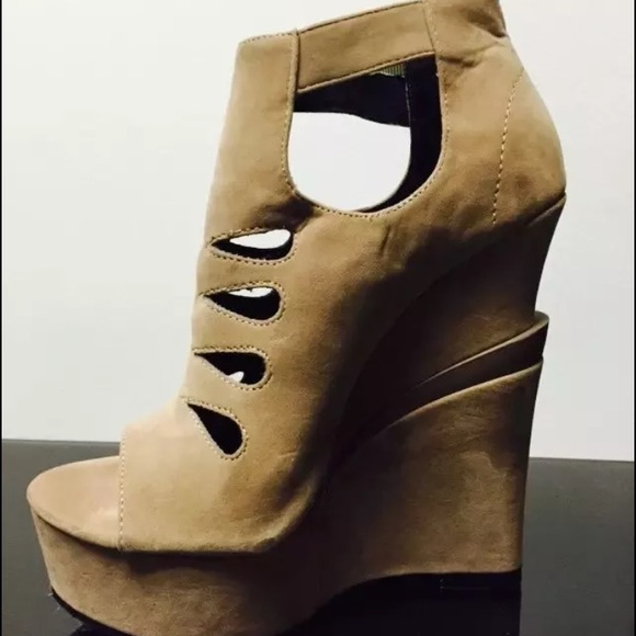 Michael Antonio Studio Women's Garcelle Gladiator