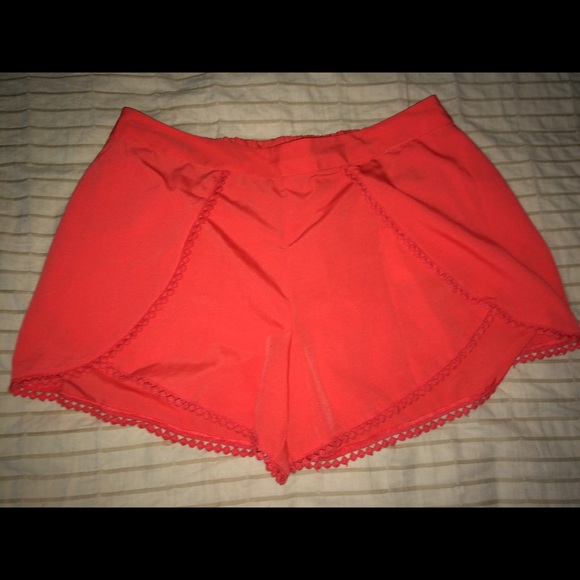 Bnwt Jessica Simpson Pom Pom shorts