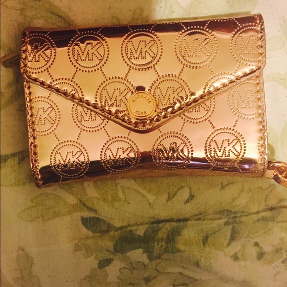 Rose Gold Michael Kors Wallet/Phone Case