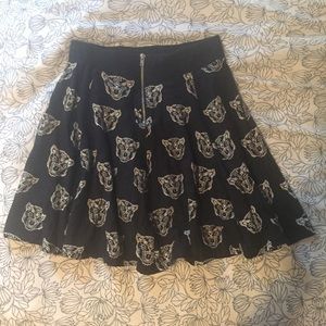 h&m black skater skirt