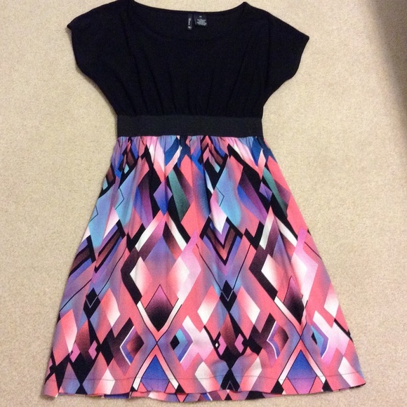 New Direction dress - Picture 1 of 4