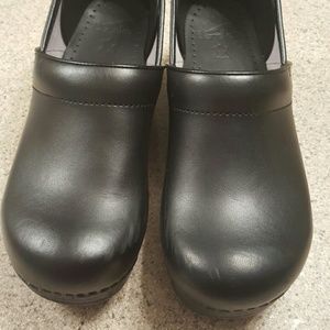 Black Danskos Size 40 Wide