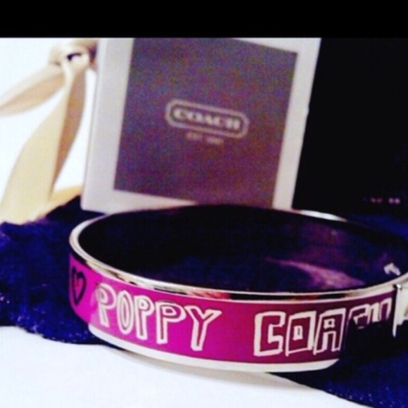 Coach Poppy Pink Bangle Bracelet New - Picture 1 of 4