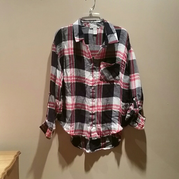 Plaid top