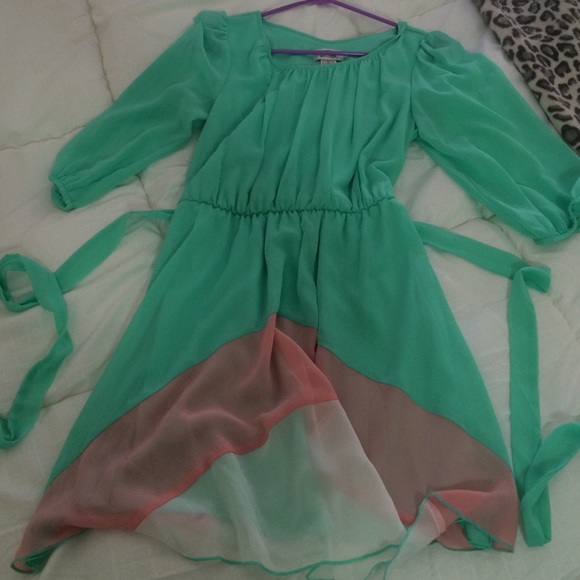 Dress - Picture 2 of 2