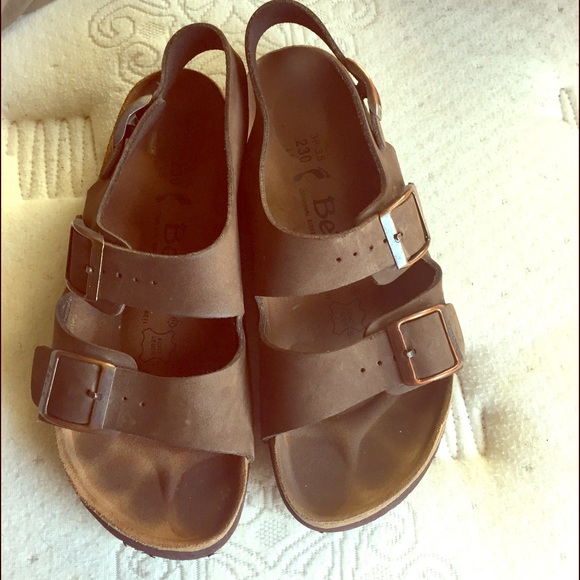 LAST days up for sale ****Brown Birkenstocks