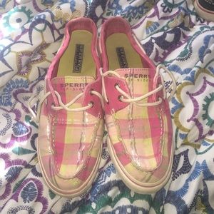 Women's sperrys size 8