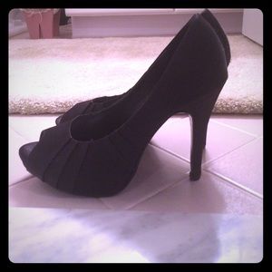 4-inch black stilettos (6)