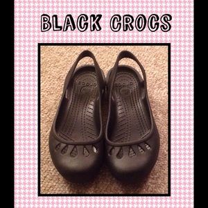 Black Crocs