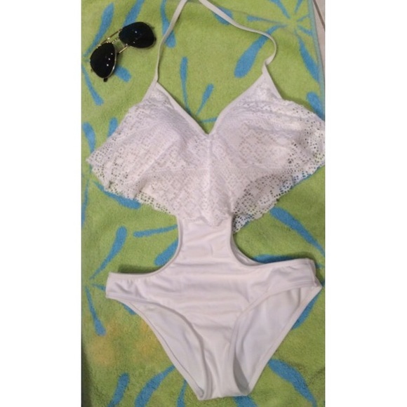 White eyelet monokini worn once !