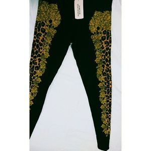 Forever 21 leopard print leggings