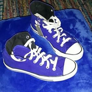 !!!!!!Sold!!!!! Converse Sneakers