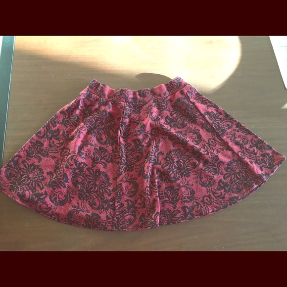 Floral mini skirt - Picture 1 of 2