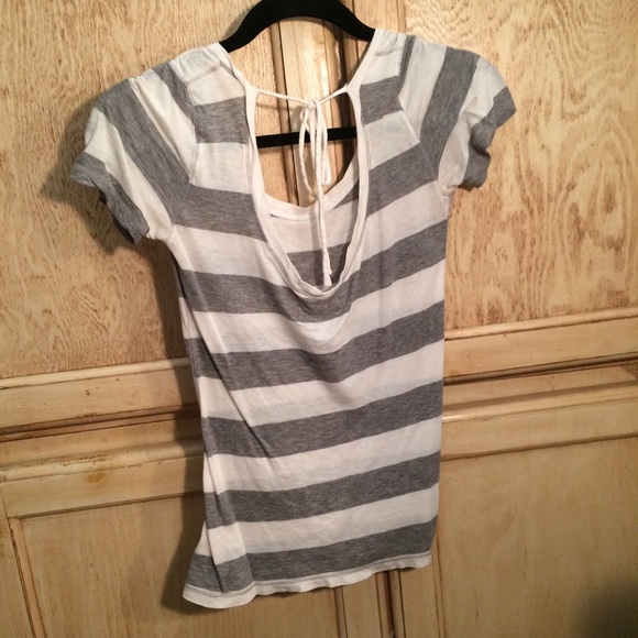 Top - Picture 2 of 2