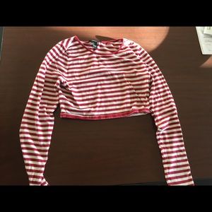 Red and white long sleeve crop top