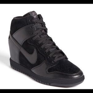 women's nike black wedge sneakers