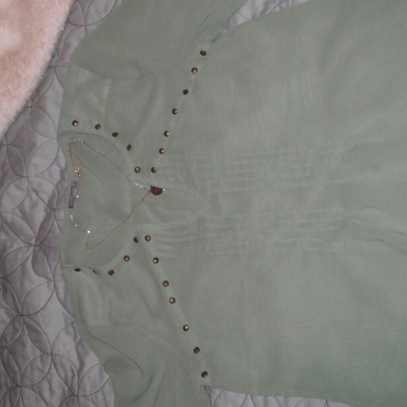 Top - Picture 2 of 2