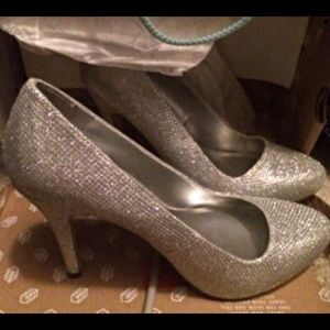 Great Silver Sparkle Shoe