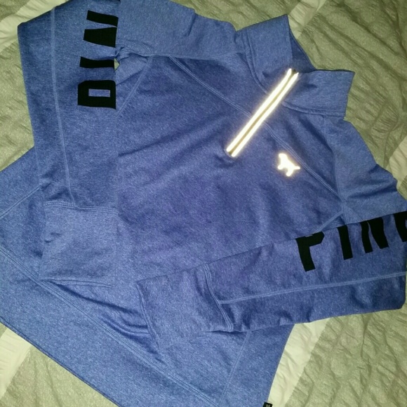 SOLD! VS PINK Ultimate Half-Zip - Picture 1 of 4