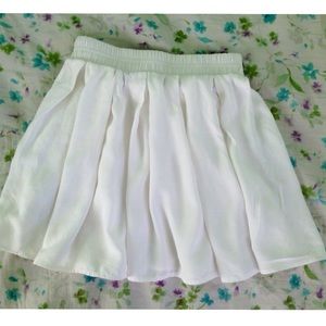 White Skater Skirt🌸