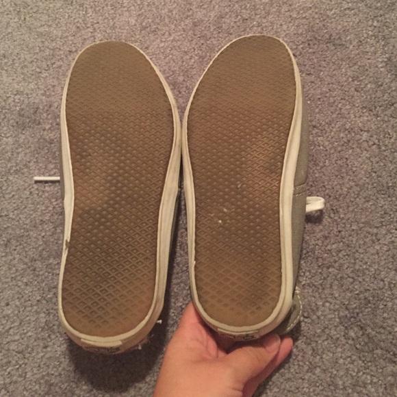 Van Shoes - Picture 3 of 4