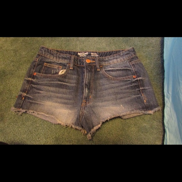 Mossimo Supply Co High Rise Shorts!