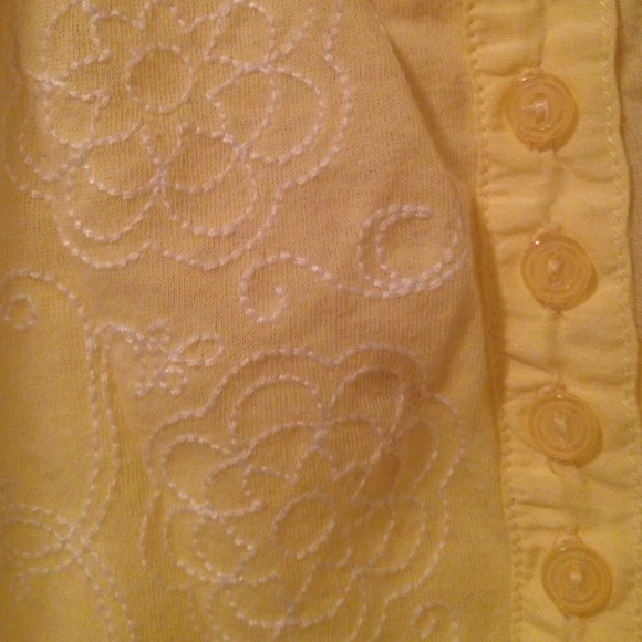 Yellow blouse - Picture 2 of 3