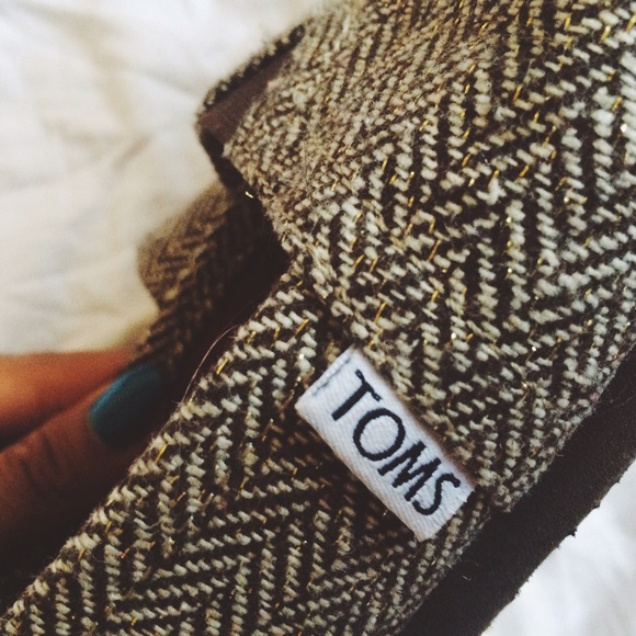 BROWN WOVEN COMFY TOMS - Picture 2 of 4