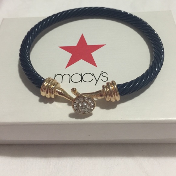 Blue and gold bracelet with jewel