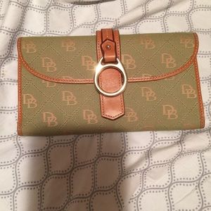 Dooney and Burke green wallet