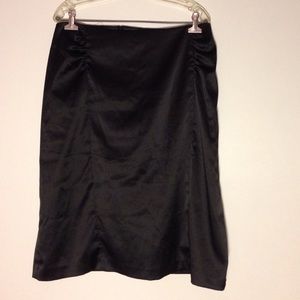 NWOT Satin pencil skirt