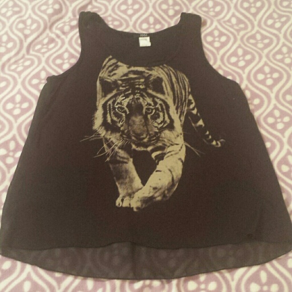NWOT Black Tiger top