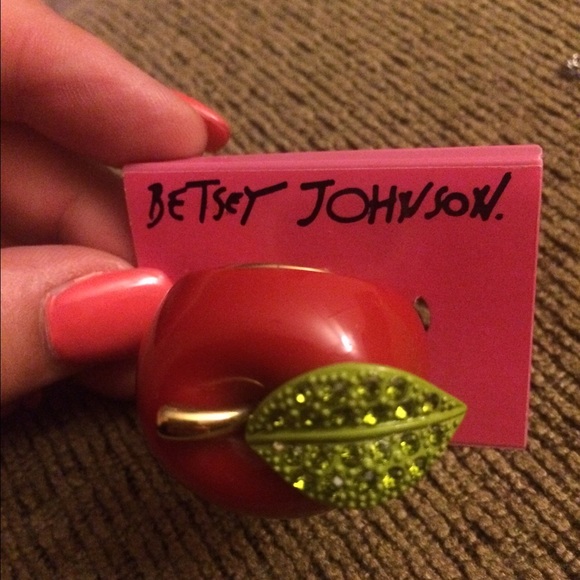 Betsy Johnson apple ring