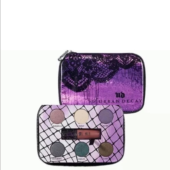 URBAN DECAY "THE FEMININE" EYE SHADOW PALETTE - Picture 1 of 3