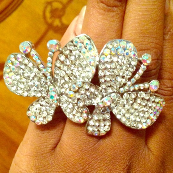 Rhinestone Studded Butterfly Ring