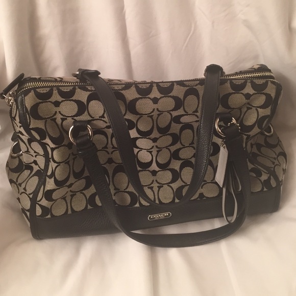 Used Coach purse. Authentic.