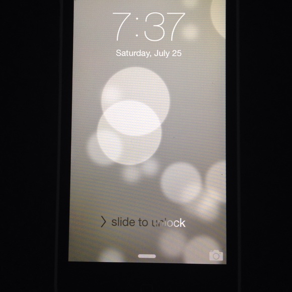 White iPhone 5c - Picture 3 of 4