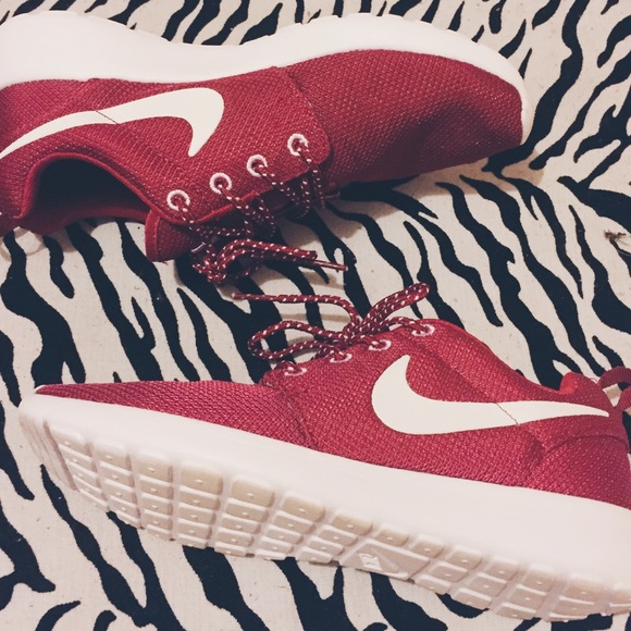 Nike Shoes - ✨🚨 LIKE NEW 🚨✨ Nike