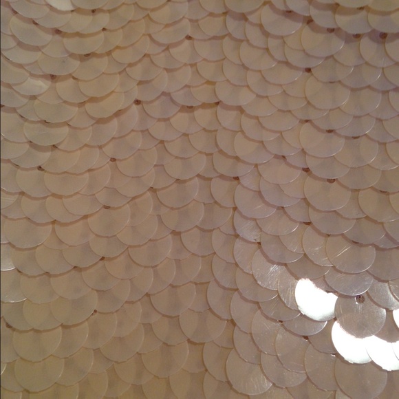 Bcbg light pink scallop bottom sequin mini skirt - Picture 2 of 4