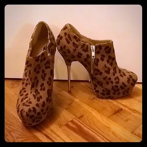 Leopard soft leather ankle boots