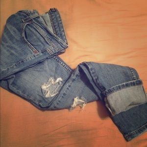 Distressed Levi's skinny jeans