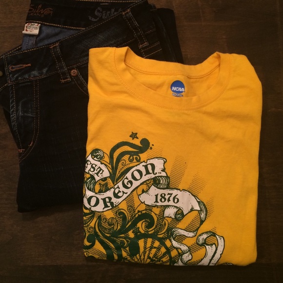 U of O Women's long sleeve T. Great condition - Picture 1 of 2