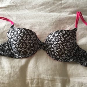 VS Demi Bra