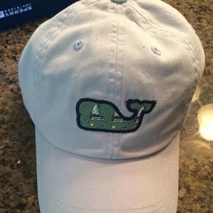 Vineyard vines whale hat