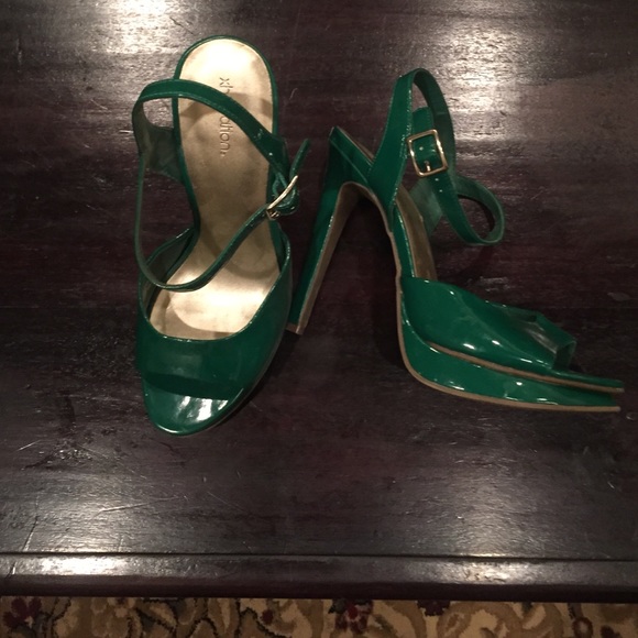 Green patent leather heels - Picture 1 of 1