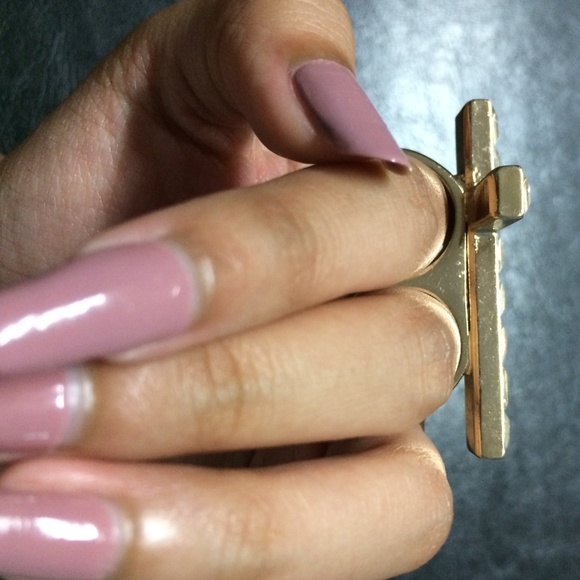 Cross ring - Picture 4 of 4